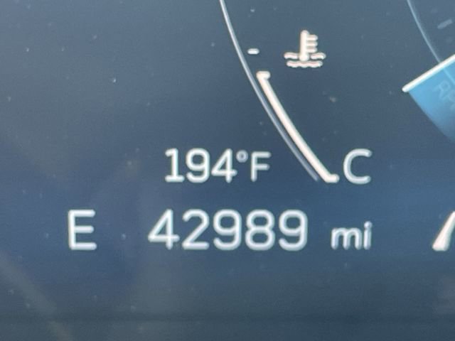 Certified 2024 Cadillac XT4 Premium Luxury image 12