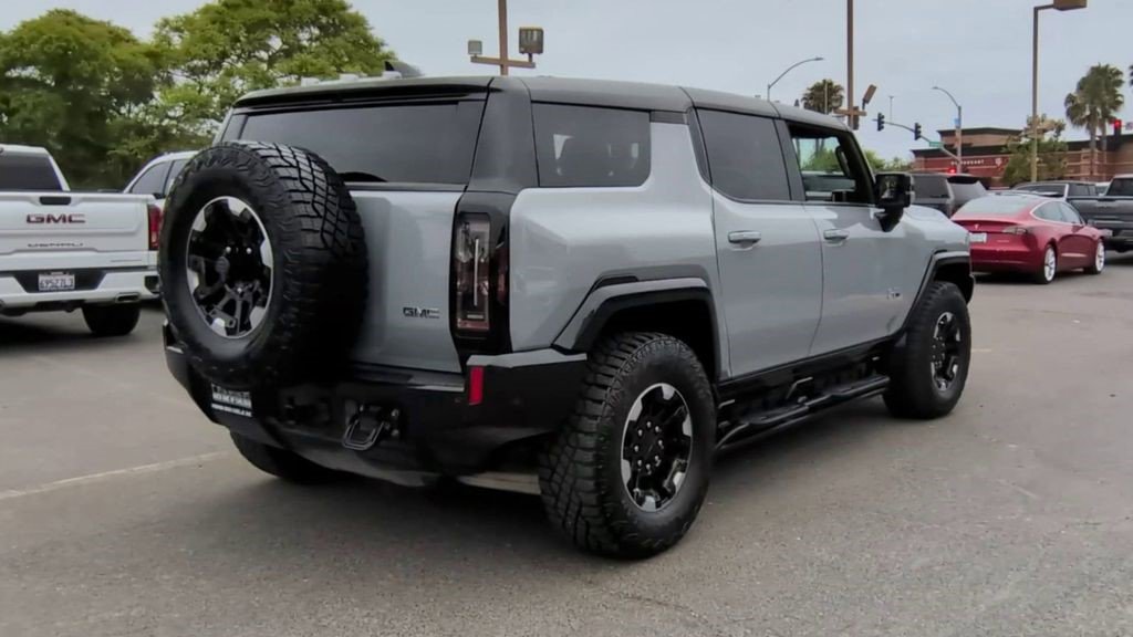 Certified 2024 GMC Hummer EV 3X w/ Extreme Off-Road Package AWD/4WD image 12