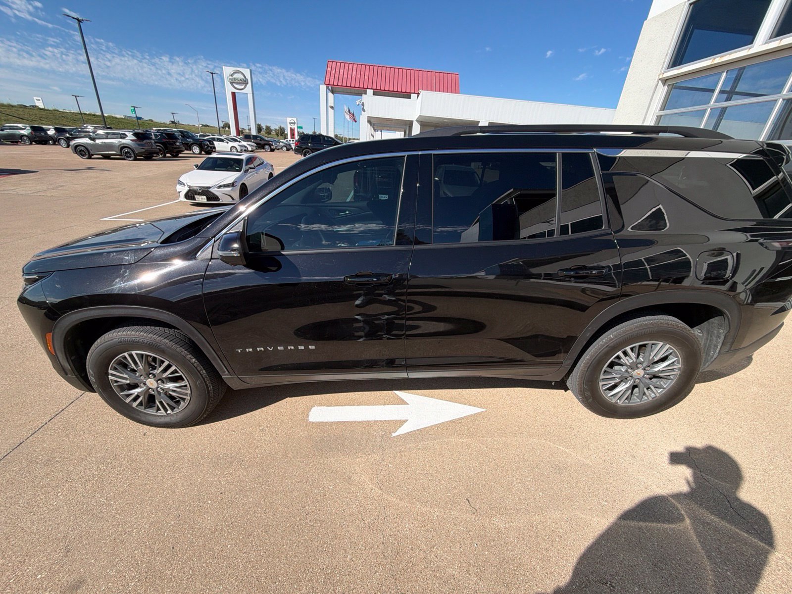 Used 2026 Chevrolet Traverse LT w/ Driver Confidence Package FWD image 8