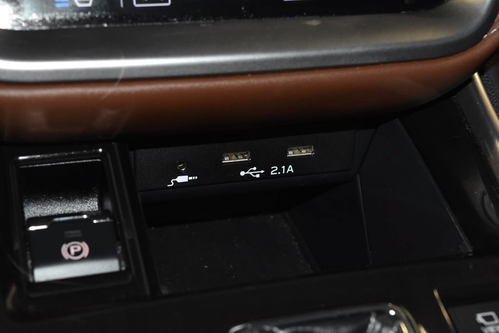 Used 2022 Subaru Outback Touring XT AWD/4WD image 13