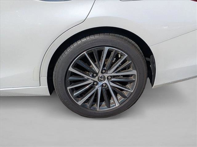 Used 2025 Lexus ES 300h w/ Premium Package image 23