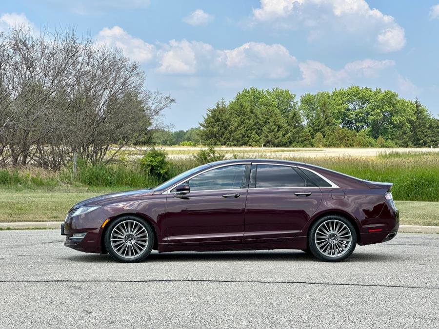 Used 2013 Lincoln MKZ FWD image 3