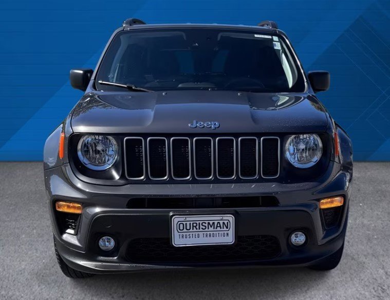 Used 2022 Jeep Renegade Latitude w/ Convenience Group image 2