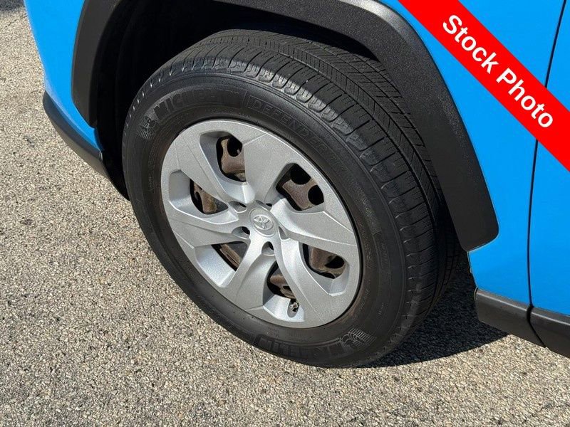 Used 2019 Toyota RAV4 LE w/ All Weather Liner Package FWD image 10