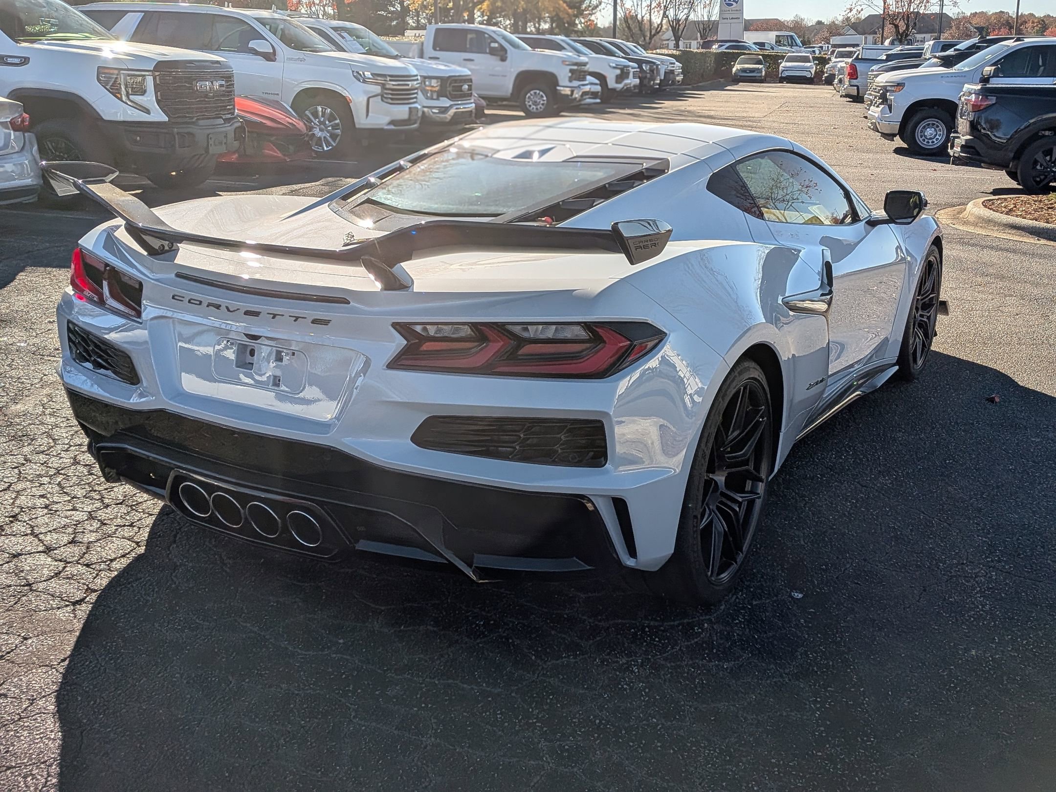 Used 2023 Chevrolet Corvette Z06 w/ Z07 Performance Package image 9