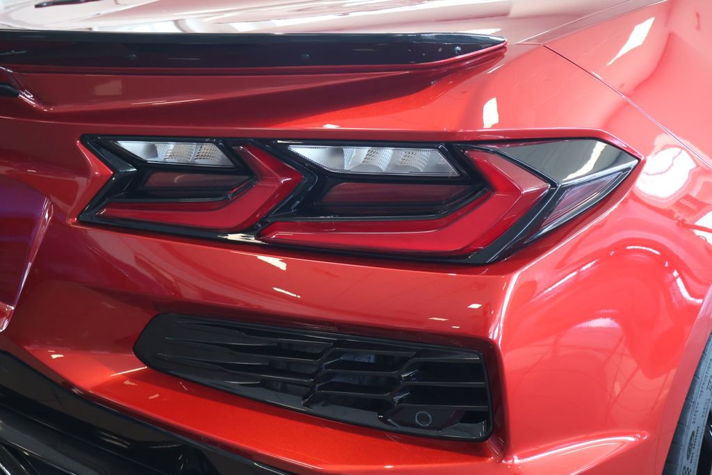 Used 2025 Chevrolet Corvette Z06 w/ Battery Protection Package image 8