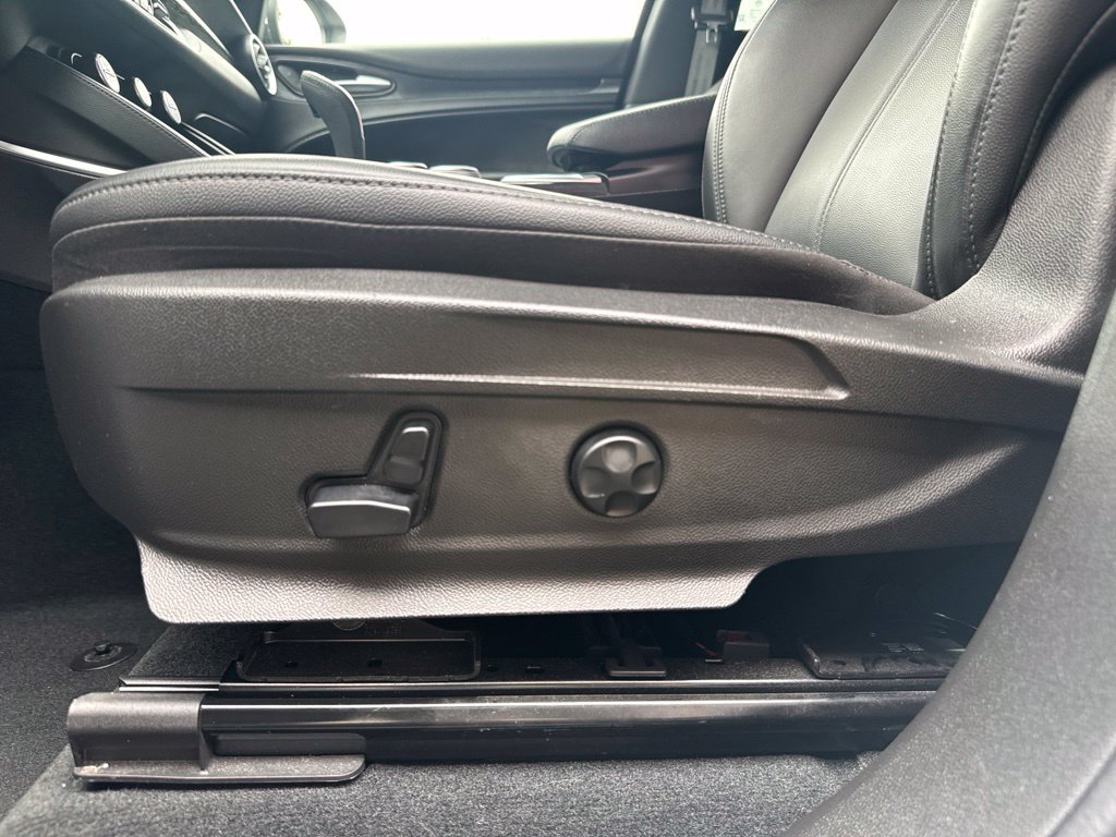 Used 2023 Alfa Romeo Stelvio Sprint AWD/4WD image 30