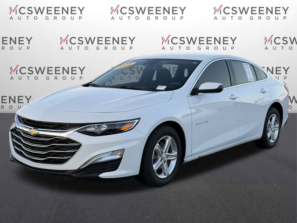 Used 2025 Chevrolet Malibu LS image 1