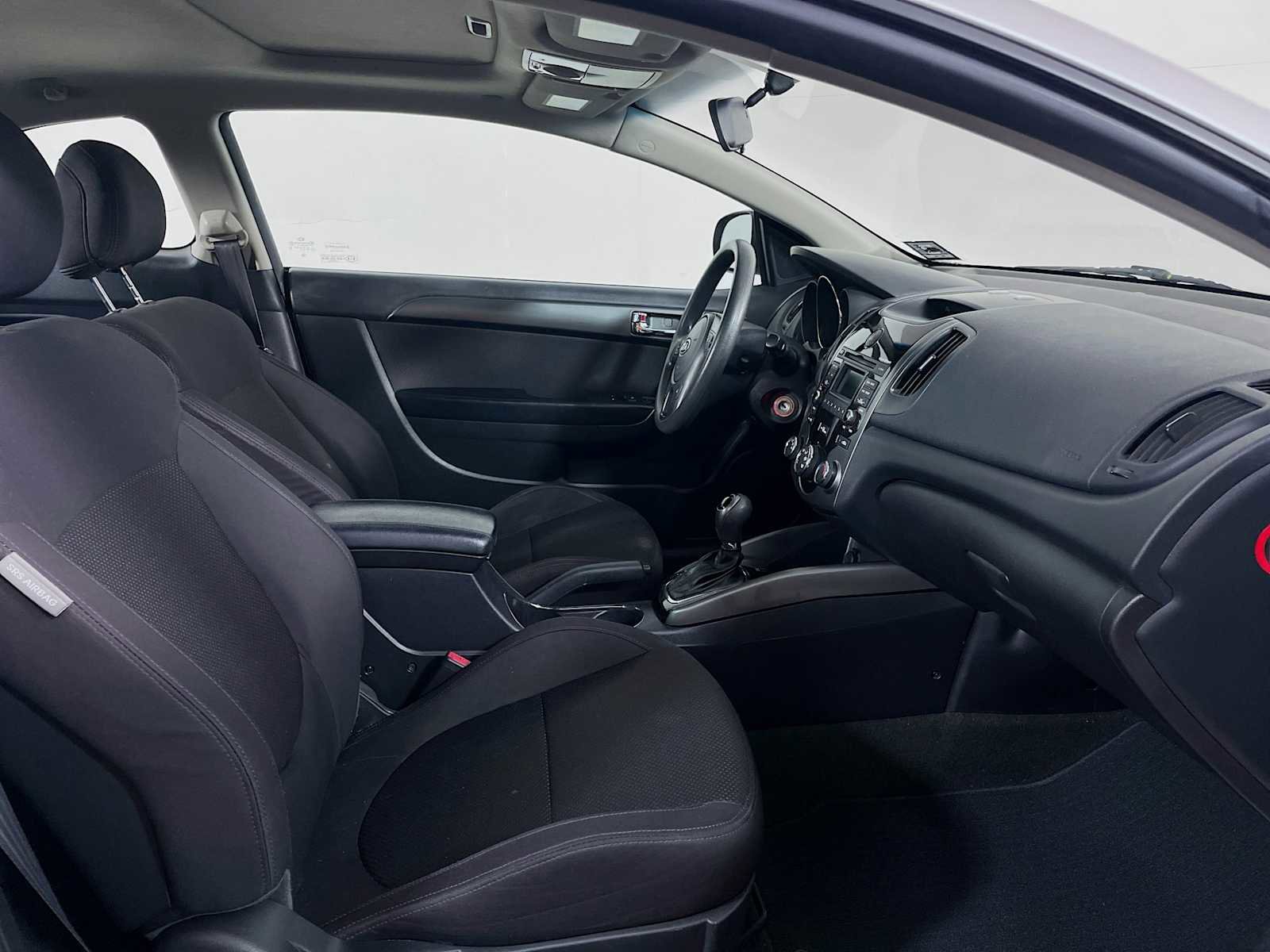 Used 2013 Kia Forte Koup EX image 24