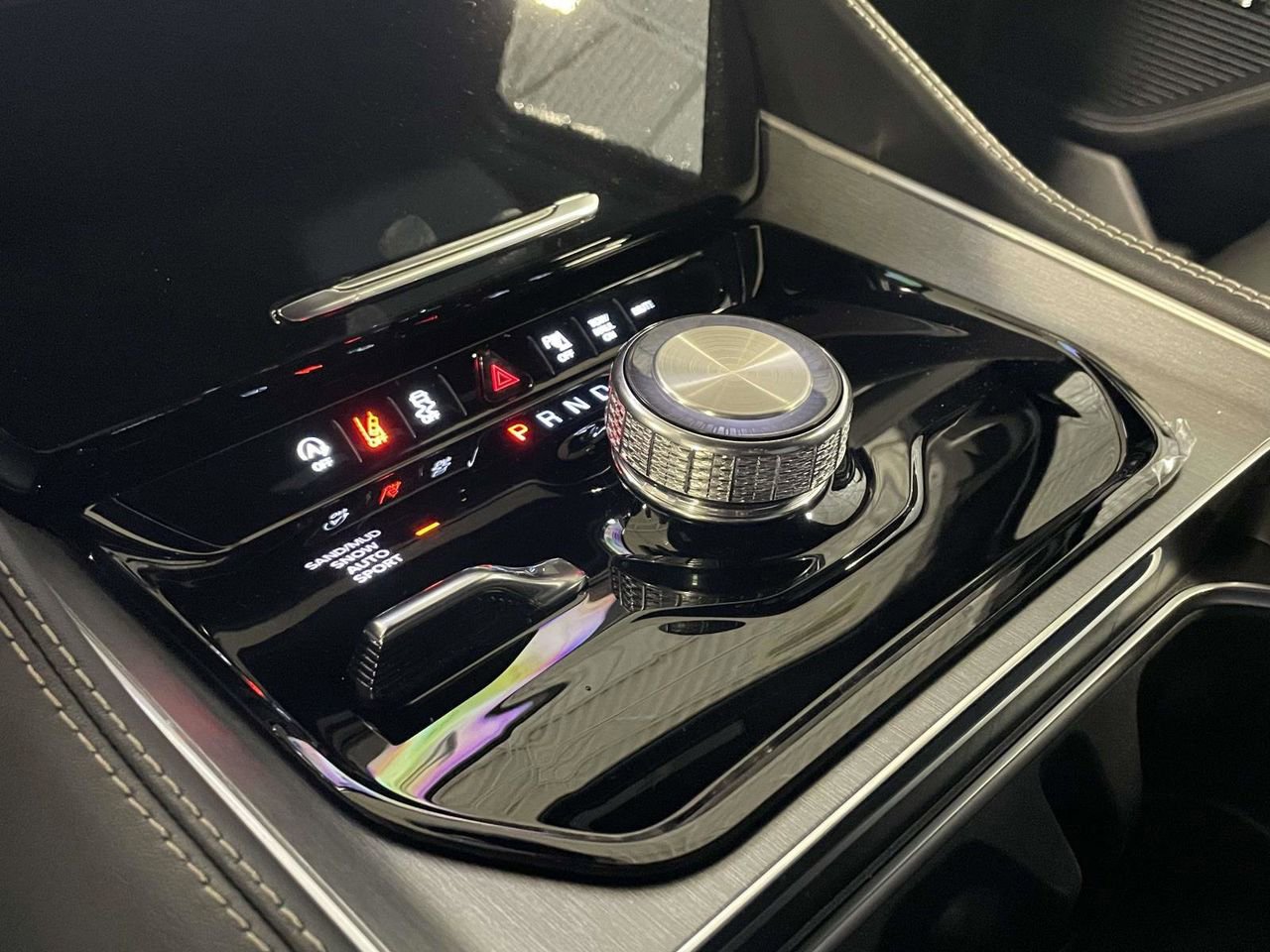 New 2025 Jeep Wagoneer Series II w/ Premium Group I image 23