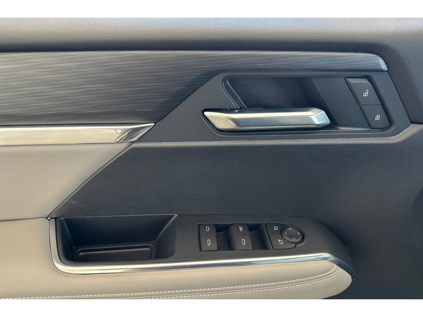 New 2025 GMC Acadia Elevation w/ Super Cruise Package FWD image 10
