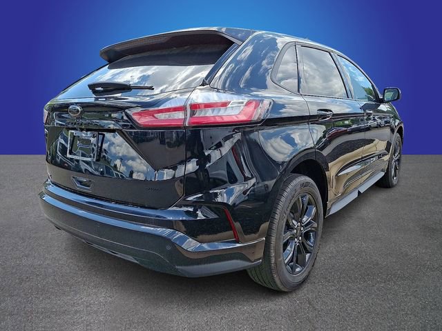 New 2024 Ford Edge SE w/ Black Appearance Package image 3
