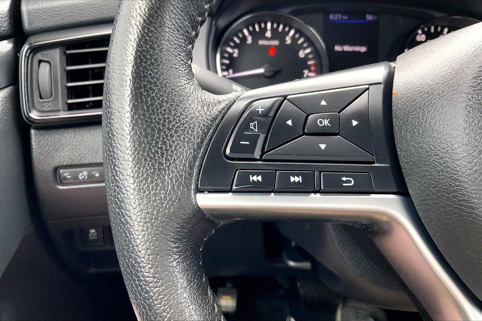 Used 2020 Nissan Rogue S w/ Special Edition Package AWD/4WD image 23