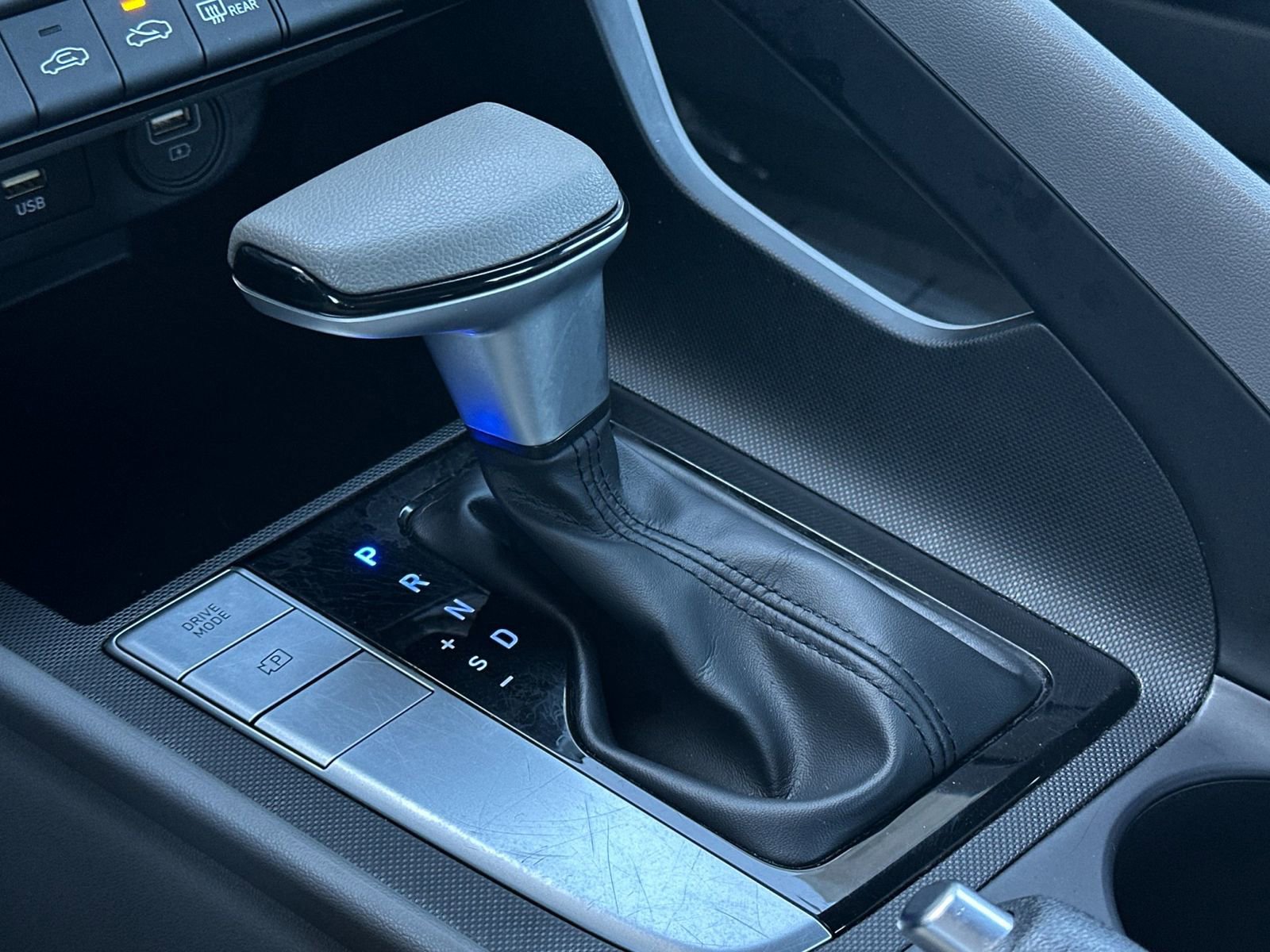 Used 2021 Hyundai Elantra SE image 20