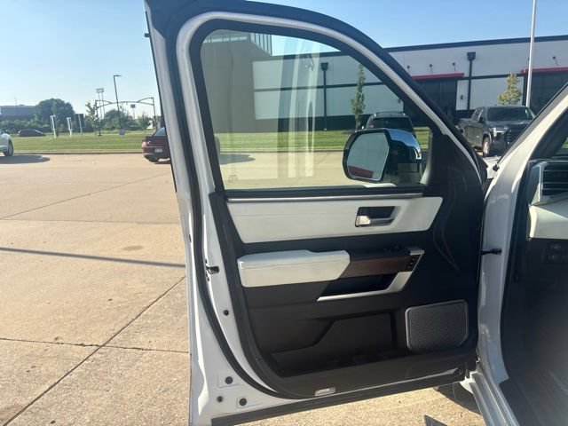 Certified 2023 Toyota Sequoia Capstone AWD/4WD image 6
