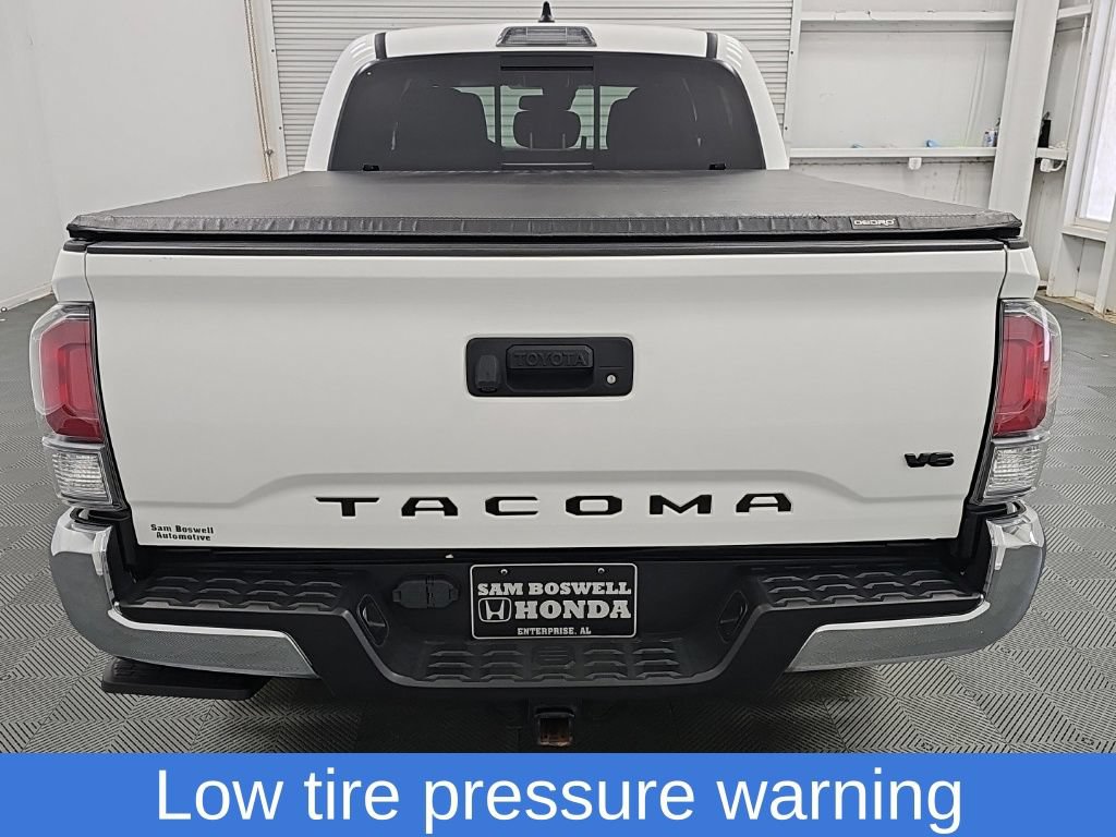 Used 2023 Toyota Tacoma TRD Off-Road AWD/4WD image 8
