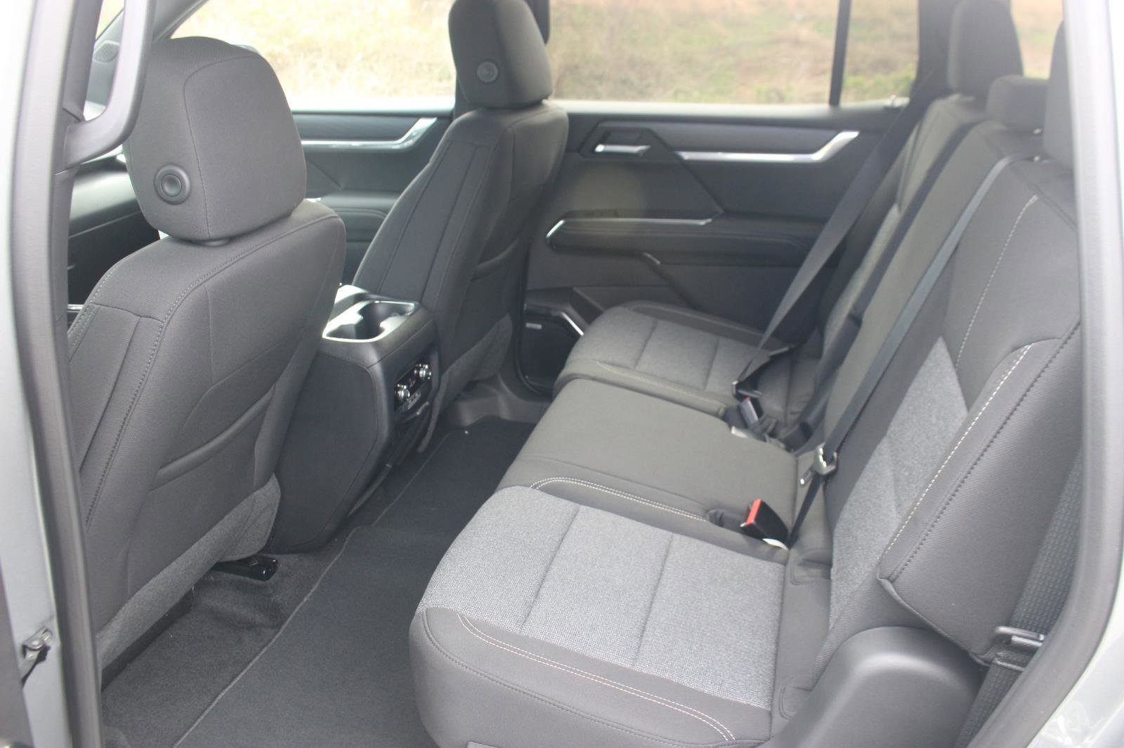 New 2025 GMC Acadia Elevation image 13