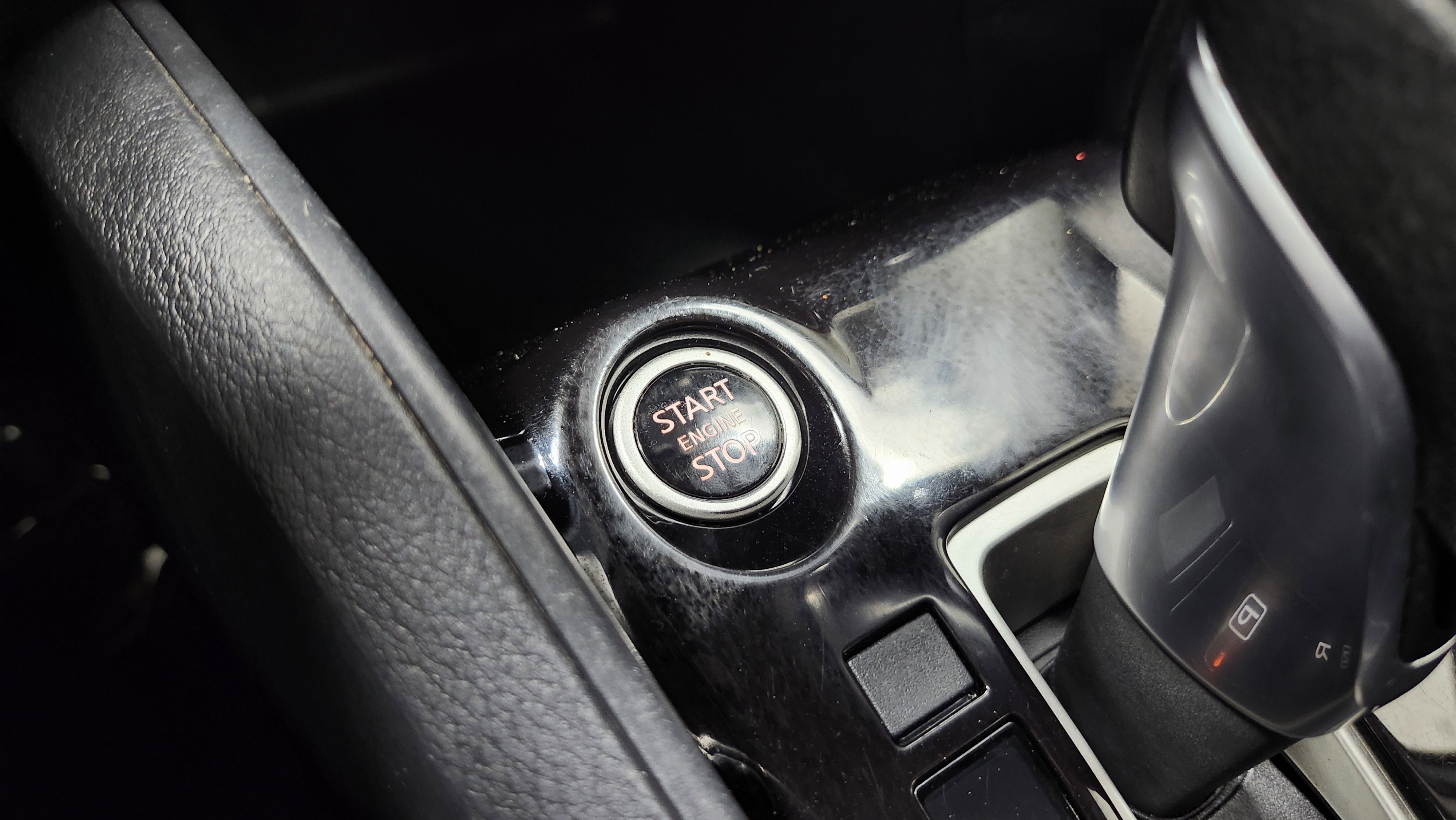 Used 2021 Nissan Kicks S image 8