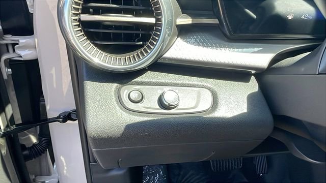 New 2026 Chevrolet Trax ACTIV FWD image 26