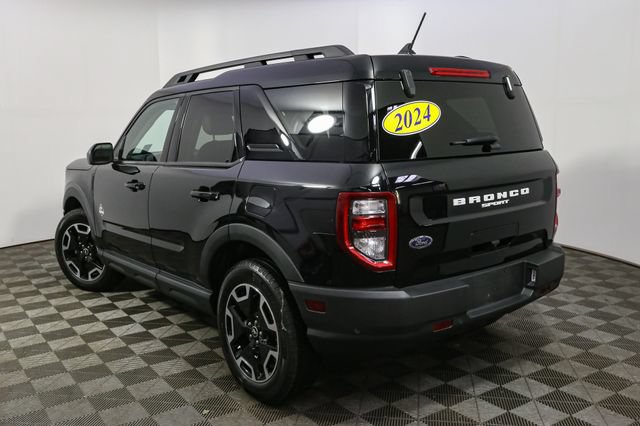 Used 2024 Ford Bronco Sport Outer Banks w/ Tech Package AWD/4WD image 8