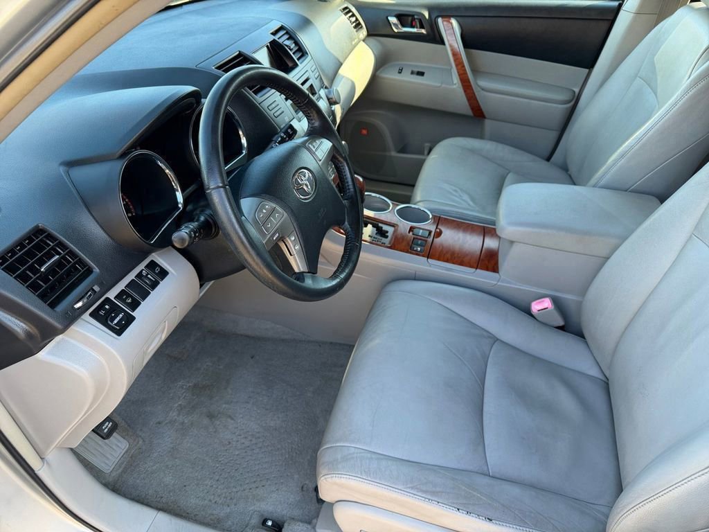 Used 2008 Toyota Highlander Limited image 10