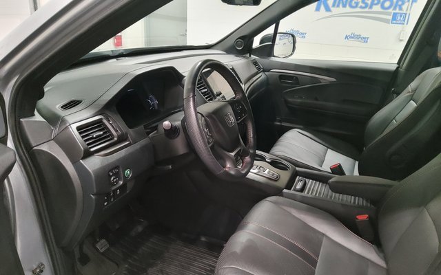 Used 2022 Honda Passport TrailSport image 11