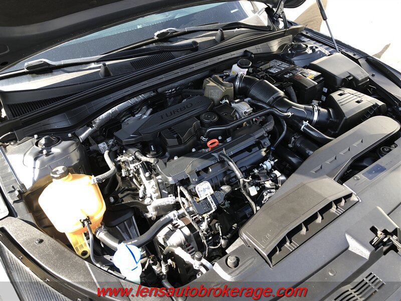 Used 2022 Kia K5 LXS FWD image 24