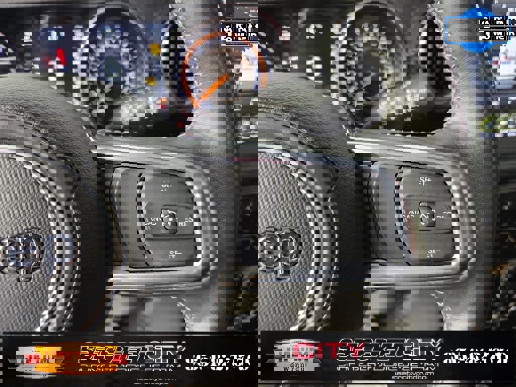 Used 2022 Jeep Wrangler Unlimited Sahara w/ LED Lighting Group image 17