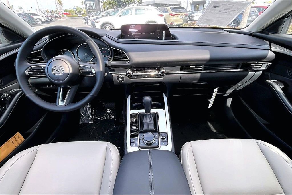 Used 2025 MAZDA CX-30 AWD 2.5 S w/ Preferred Package image 11
