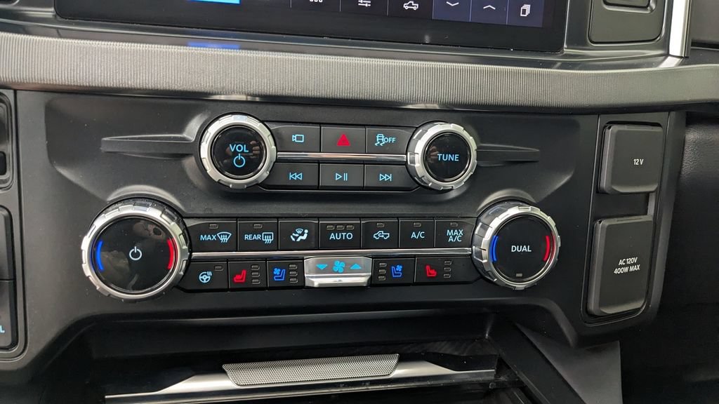 Certified 2025 Ford F250 Platinum AWD/4WD image 30