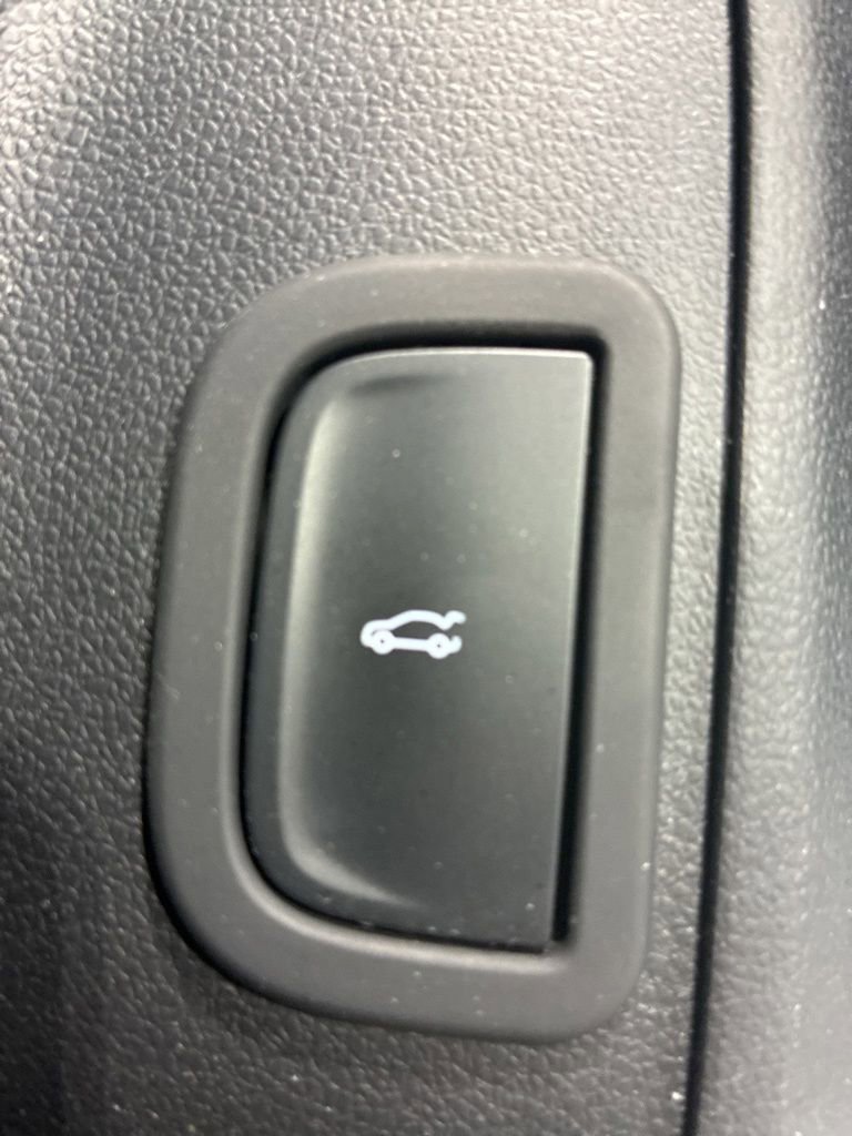 Used 2026 Buick Enclave Preferred AWD/4WD image 40