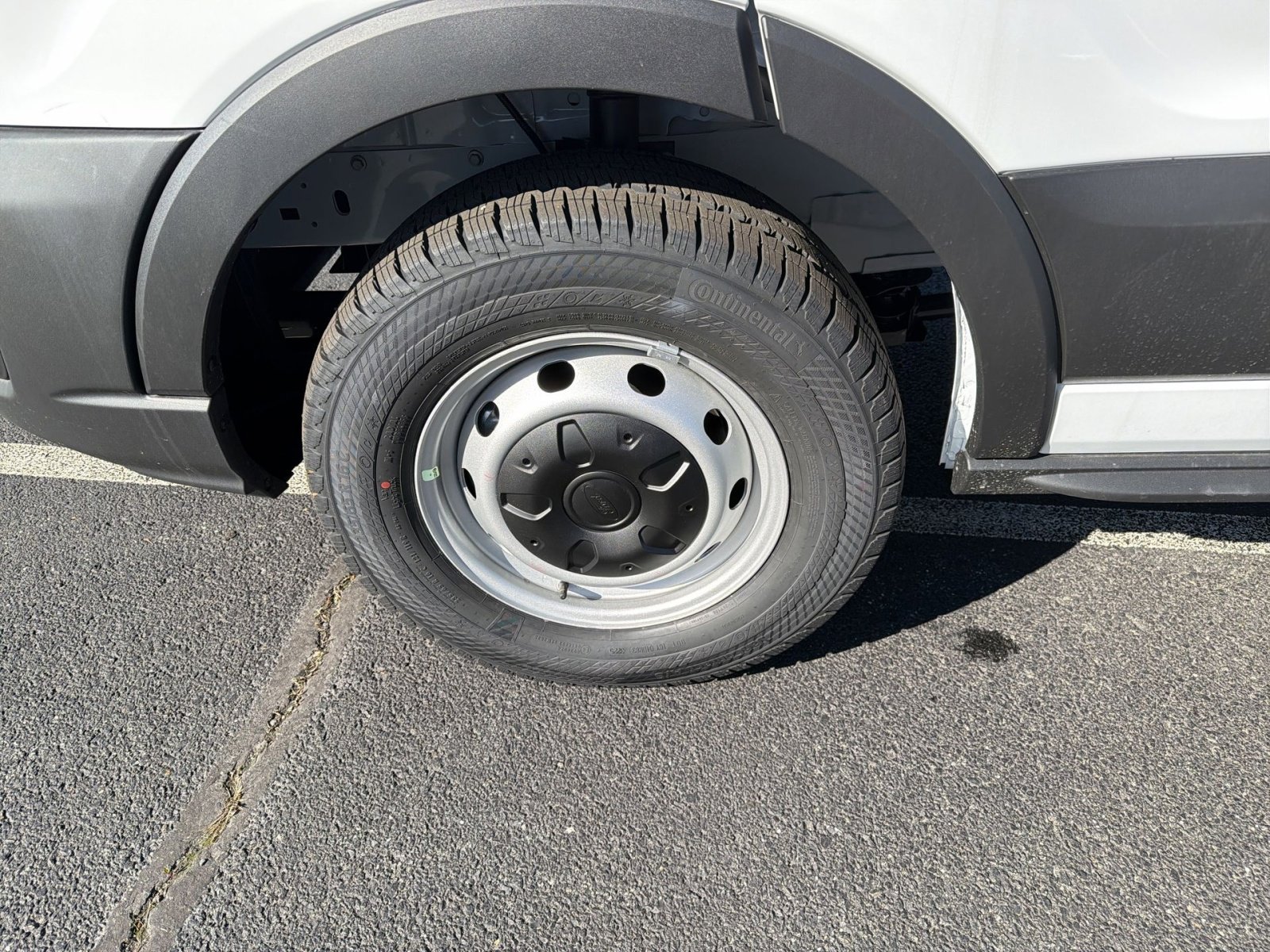 New 2026 Ford Transit 250 148 Medium Roof image 14