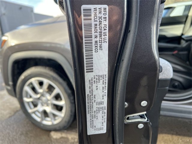 Used 2022 Jeep Compass Latitude w/ Sun and Sound Group image 26