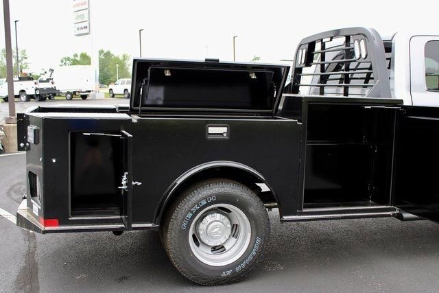 New 2024 RAM 3500 Tradesman image 9