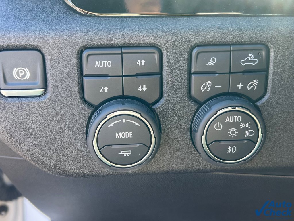 Used 2024 Chevrolet Silverado 1500 High Country w/ High Country Premium Package image 8