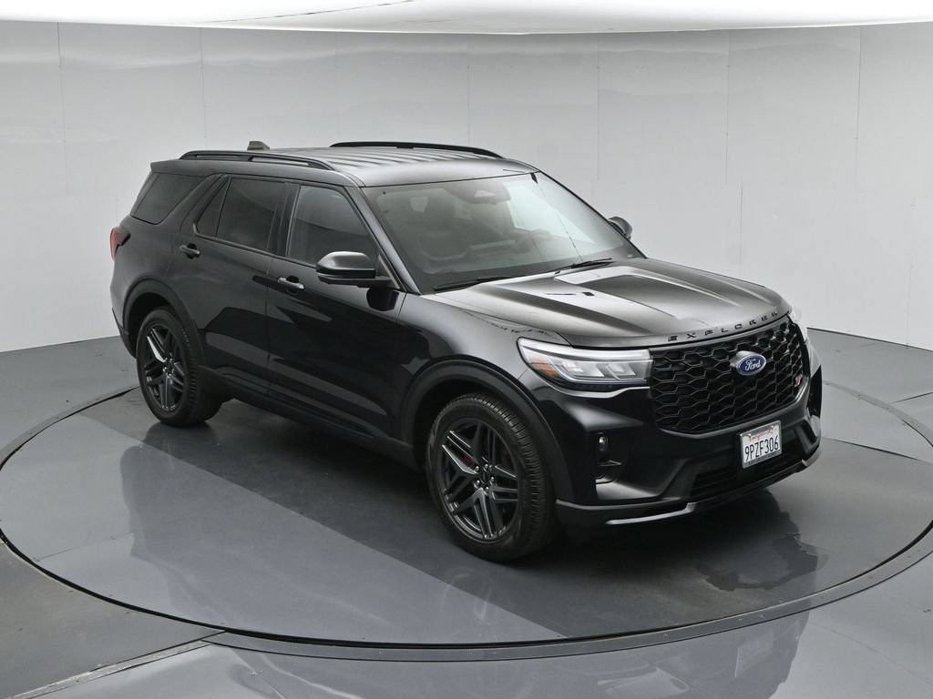 Used 2025 Ford Explorer ST RWD image 39