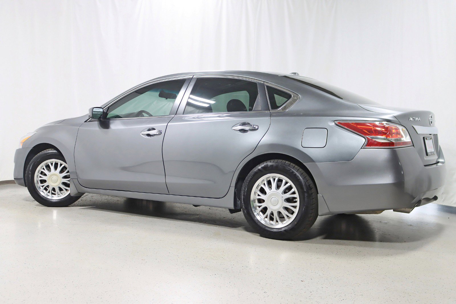 Used 2015 Nissan Altima 2.5 S w/ Power Driver Seat Package FWD image 8