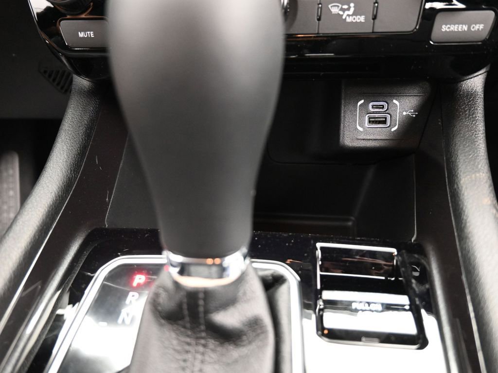 Used 2025 Jeep Compass Latitude image 24