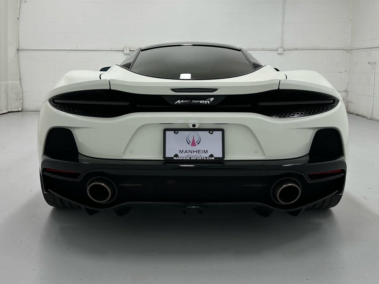Used 2021 McLaren GT RWD image 7