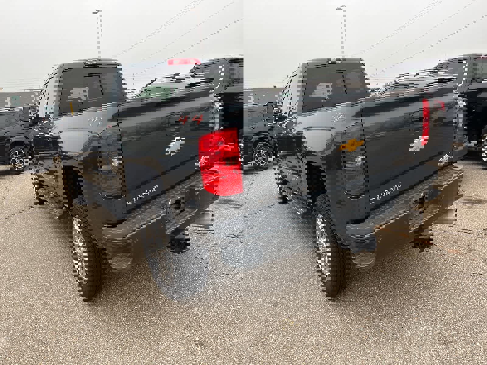 Used 2018 Chevrolet Silverado 2500 High Country image 14