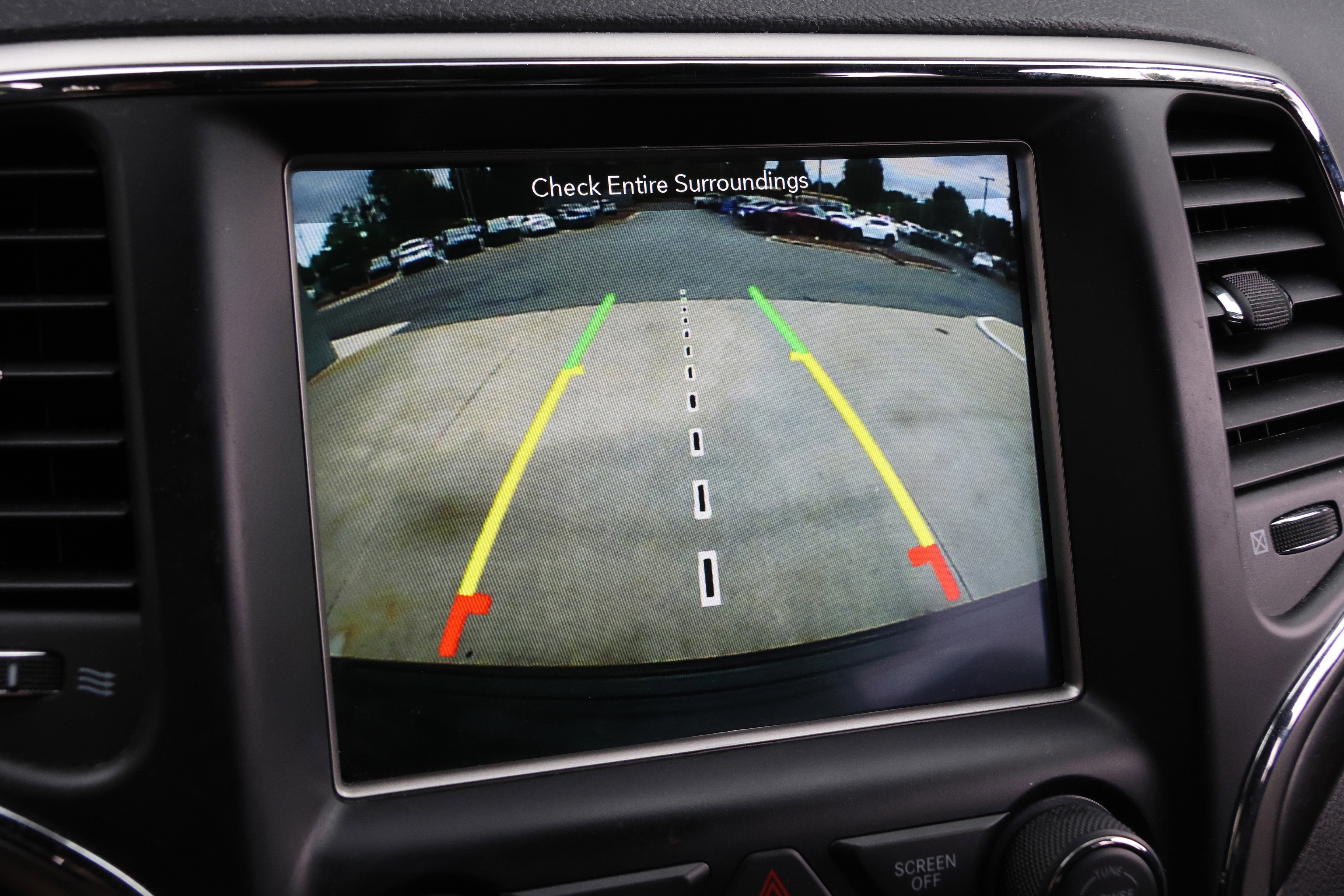 Used 2018 Jeep Grand Cherokee Altitude RWD image 25