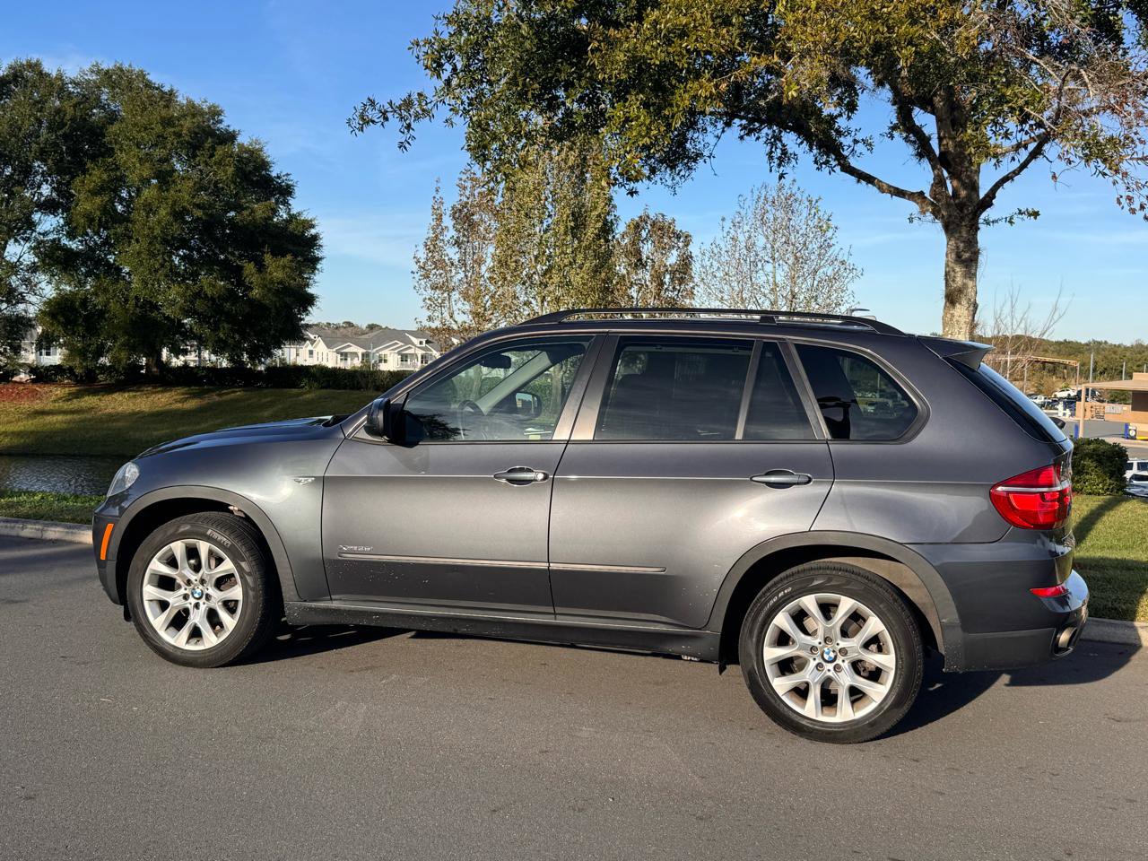 Used 2011 BMW X5 xDrive35i AWD/4WD image 7