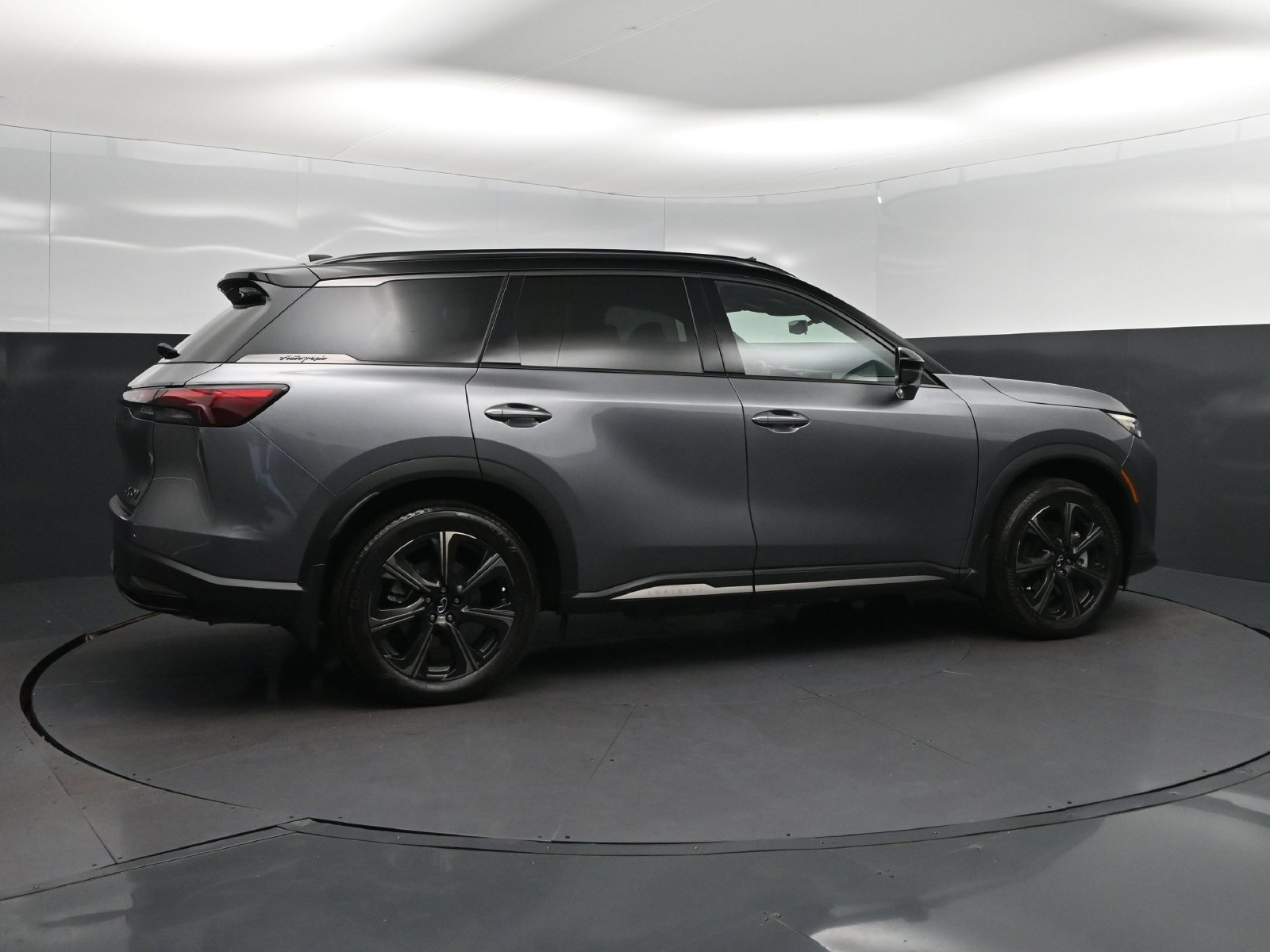 Used 2026 INFINITI QX60 Autograph w/ Dark Cargo Package AWD/4WD image 8