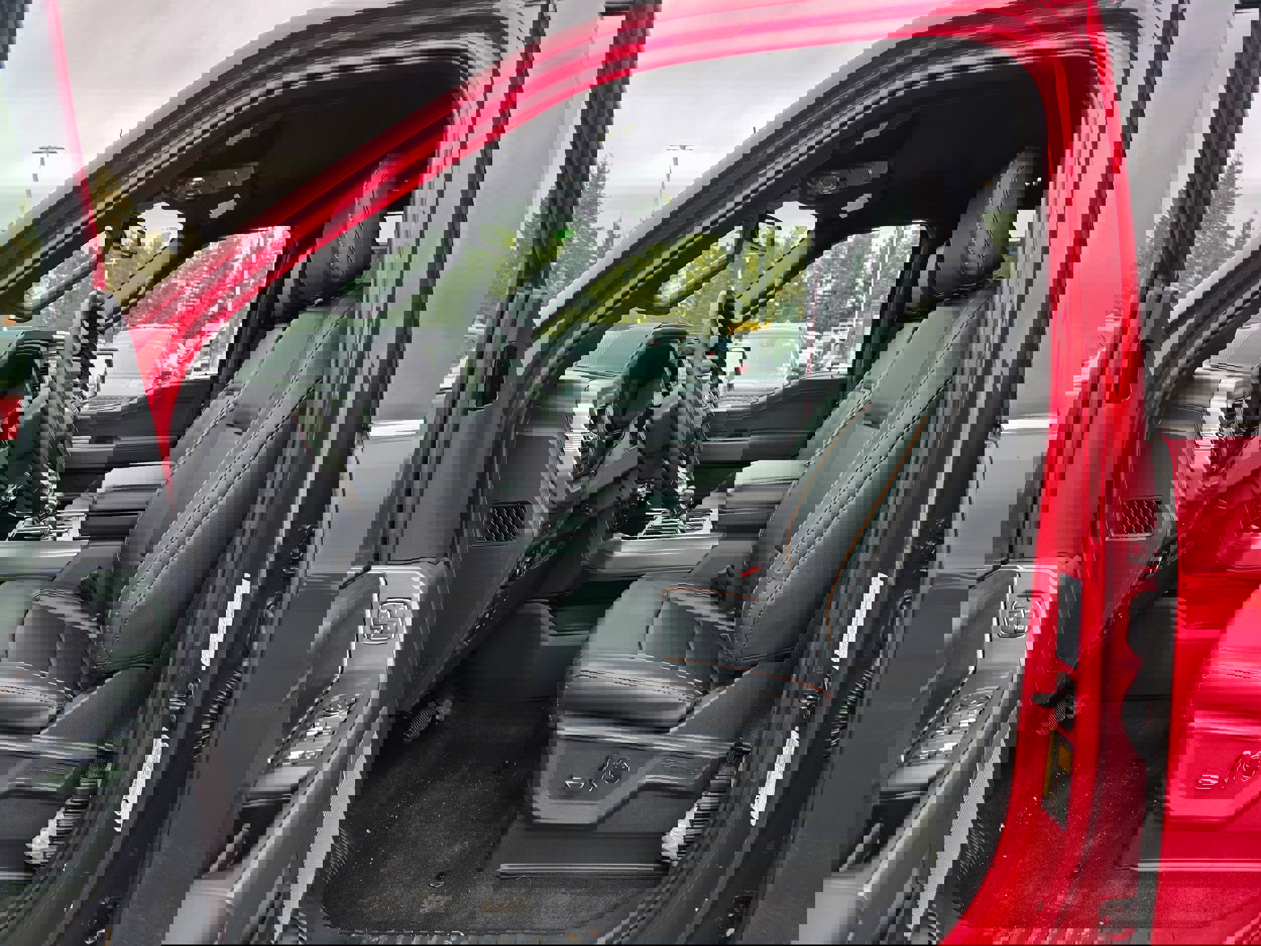 New 2025 Ford F150 Lariat w/ Equipment Group 502A High image 21