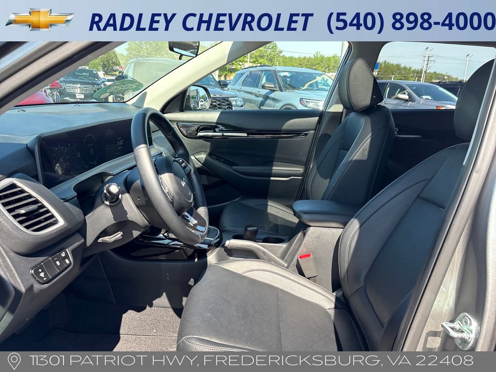 Used 2025 Kia Seltos EX w/ EX Sunroof Package AWD/4WD image 3