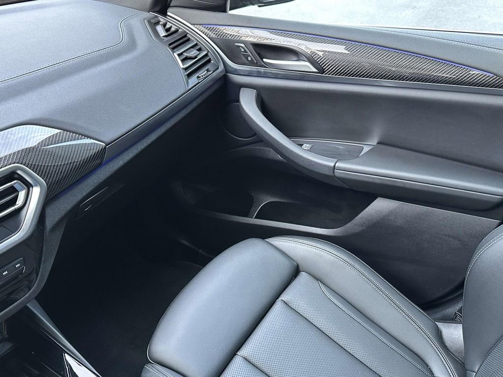 Used 2024 BMW X3 M40i w/ Parking Assistance Package AWD/4WD image 29