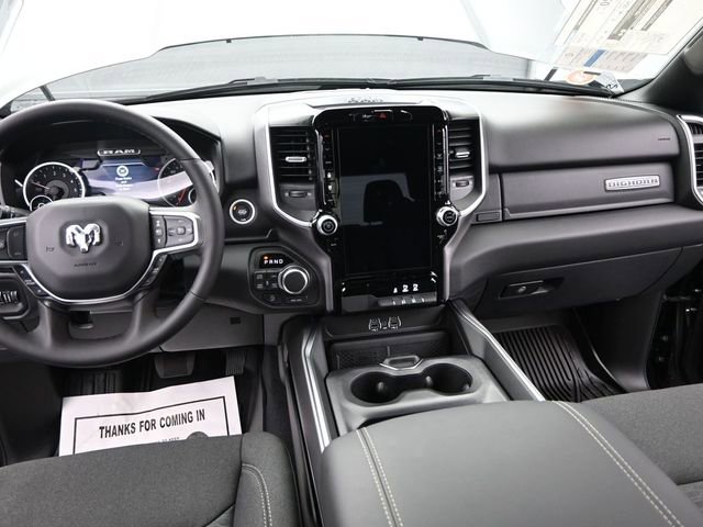 New 2026 RAM 1500 4x4 Crew Cab image 28