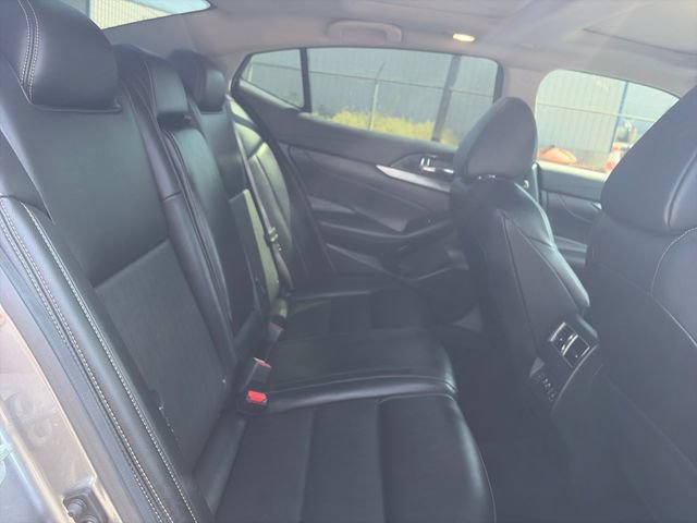 Used 2023 Nissan Maxima SL FWD image 31