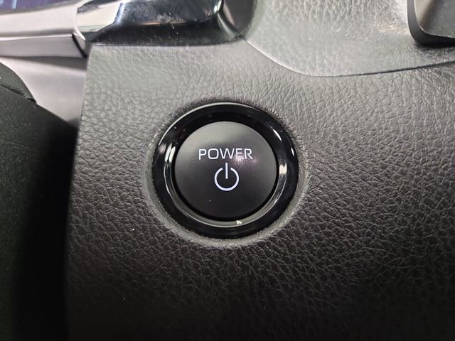 Used 2025 Toyota Camry SE FWD image 25
