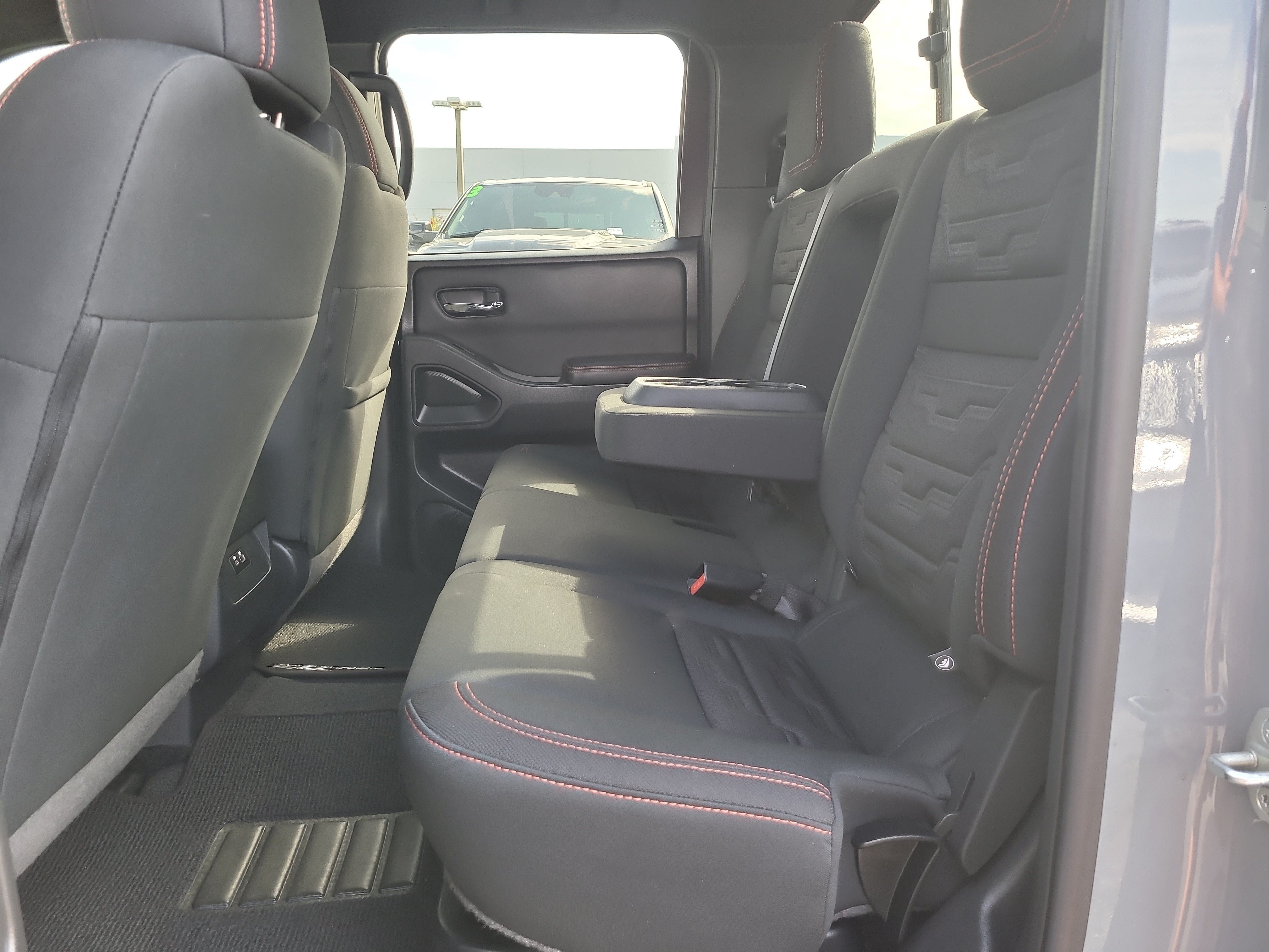 Used 2023 Nissan Frontier PRO-4X w/ Technology Package AWD/4WD image 12